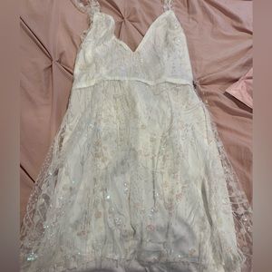 White Lucy in the sky dress ✨